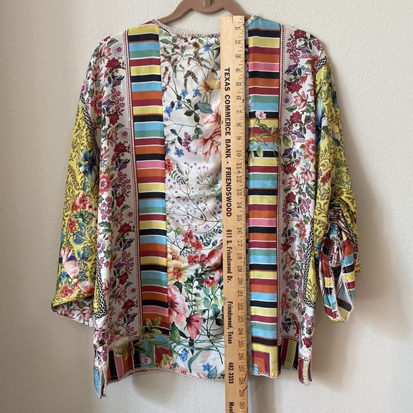 Johnny Was 100% silk Talia top. Very gently worn with original tag. - Picture 6 of 8